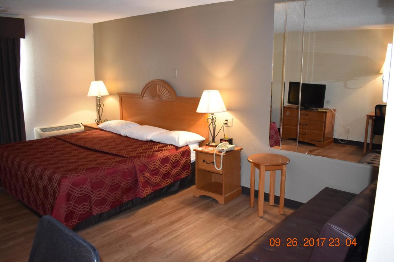 | MHO Hotel Bordentown