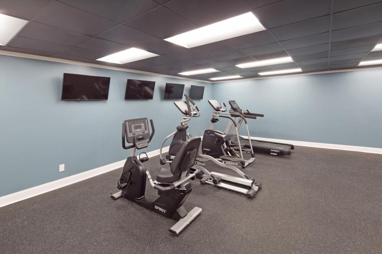  | Whispering Woods Hotel & Conference Center