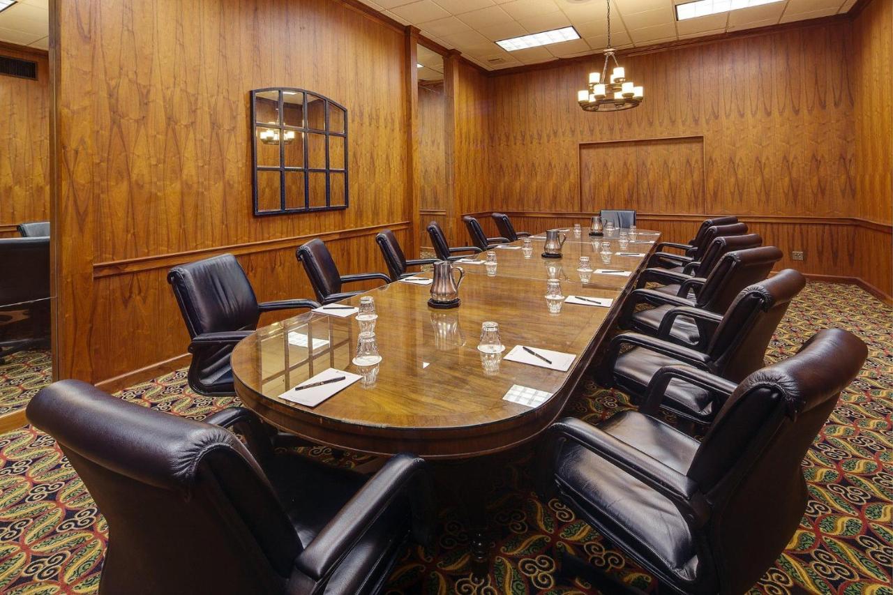  | Whispering Woods Hotel & Conference Center