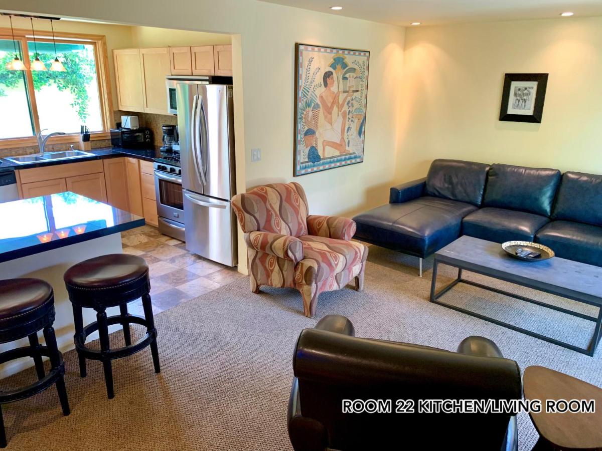  | Atrium at Vista Grande - A Gay Men's Resort