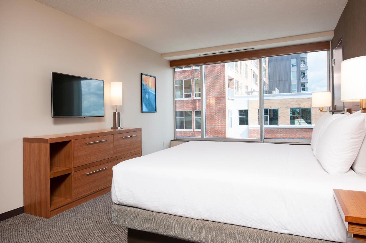 King Room - Disability Access/Non-Smoking at Hyatt Place Champaign-Urbana