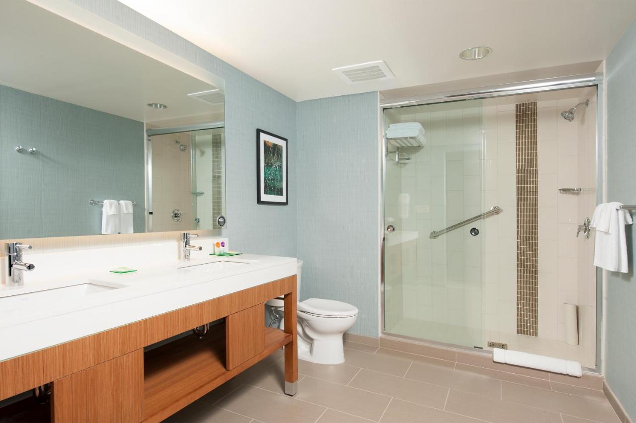 King Room - Disability Access/Non-Smoking at Hyatt Place Champaign-Urbana