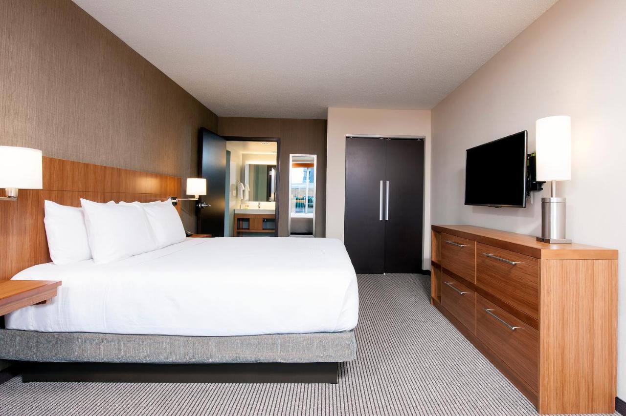 King Room - Disability Access/Non-Smoking at Hyatt Place Champaign-Urbana
