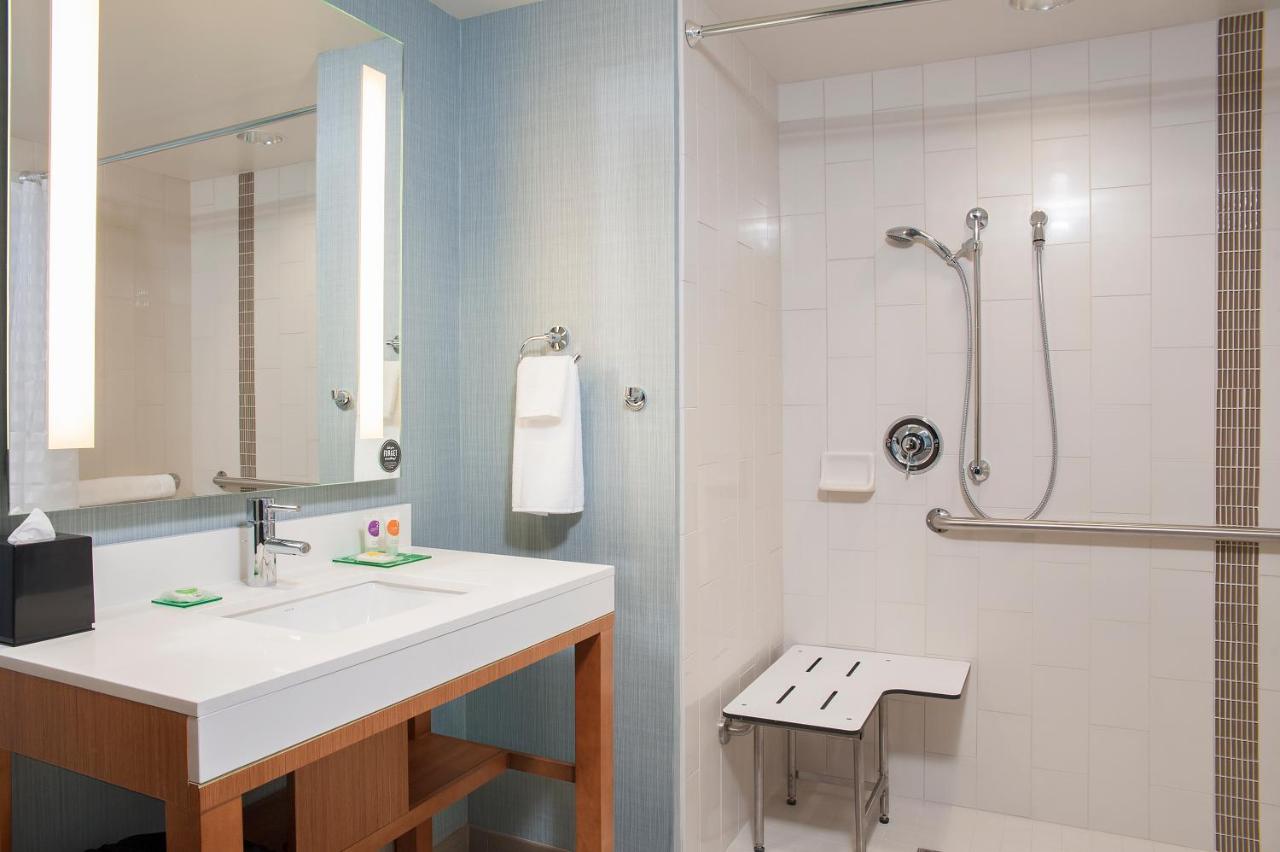 King Room - Disability Access/Non-Smoking at Hyatt Place Champaign-Urbana