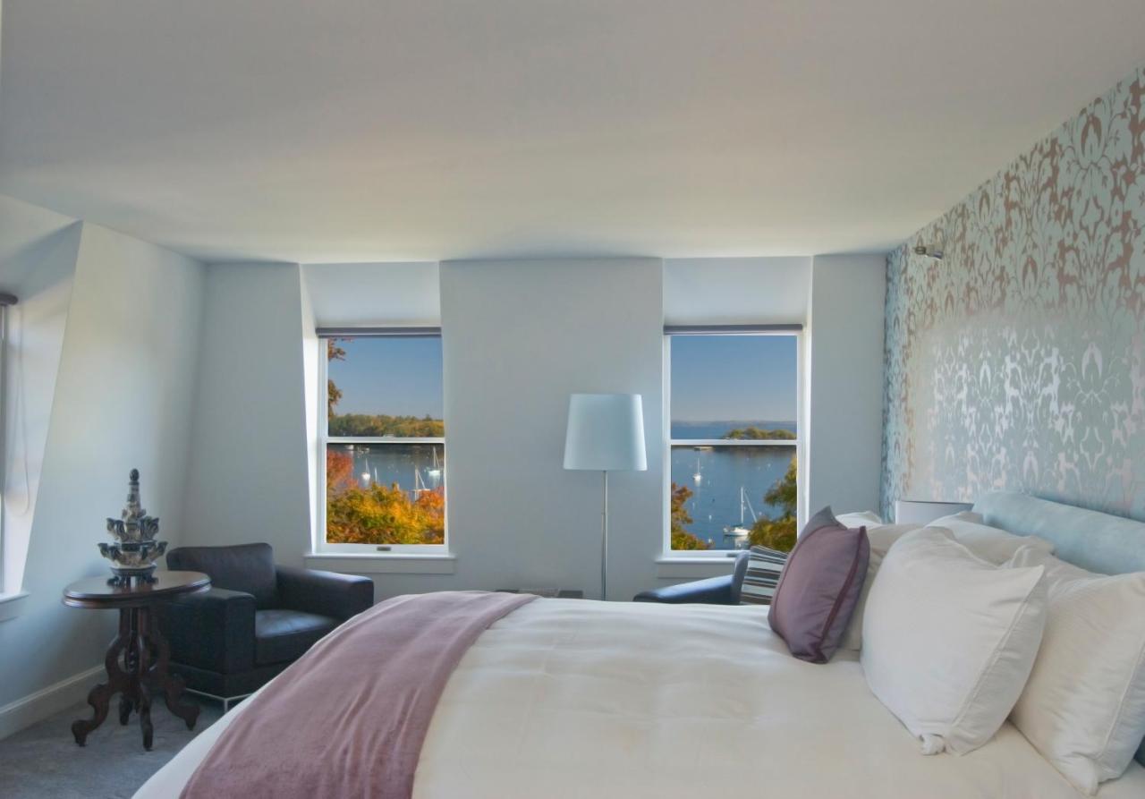 | Relais Chateaux Camden Harbour Inn