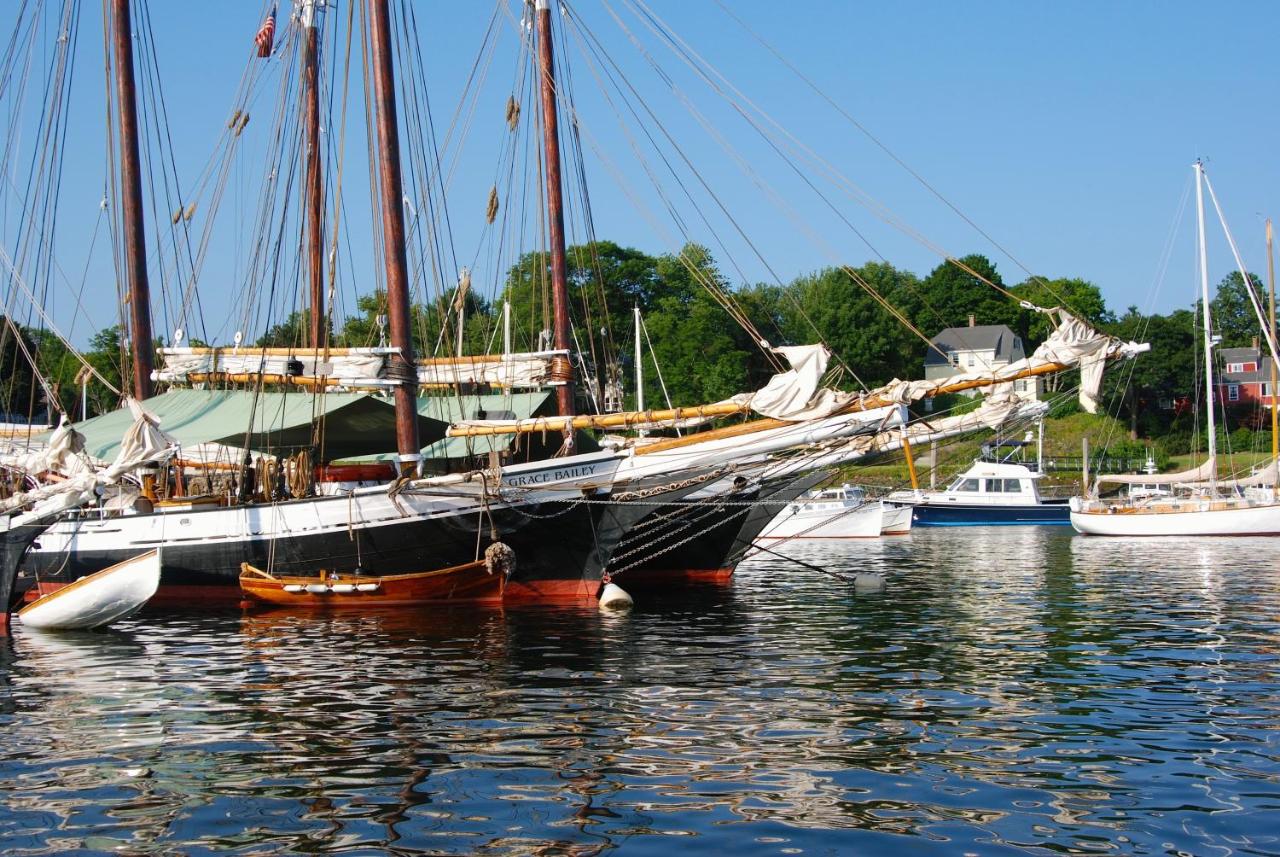| Relais Chateaux Camden Harbour Inn