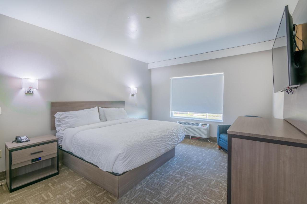Accessible King Suite with Sofa Bed - Non Smoking at Clarion Pointe Galveston Seawall