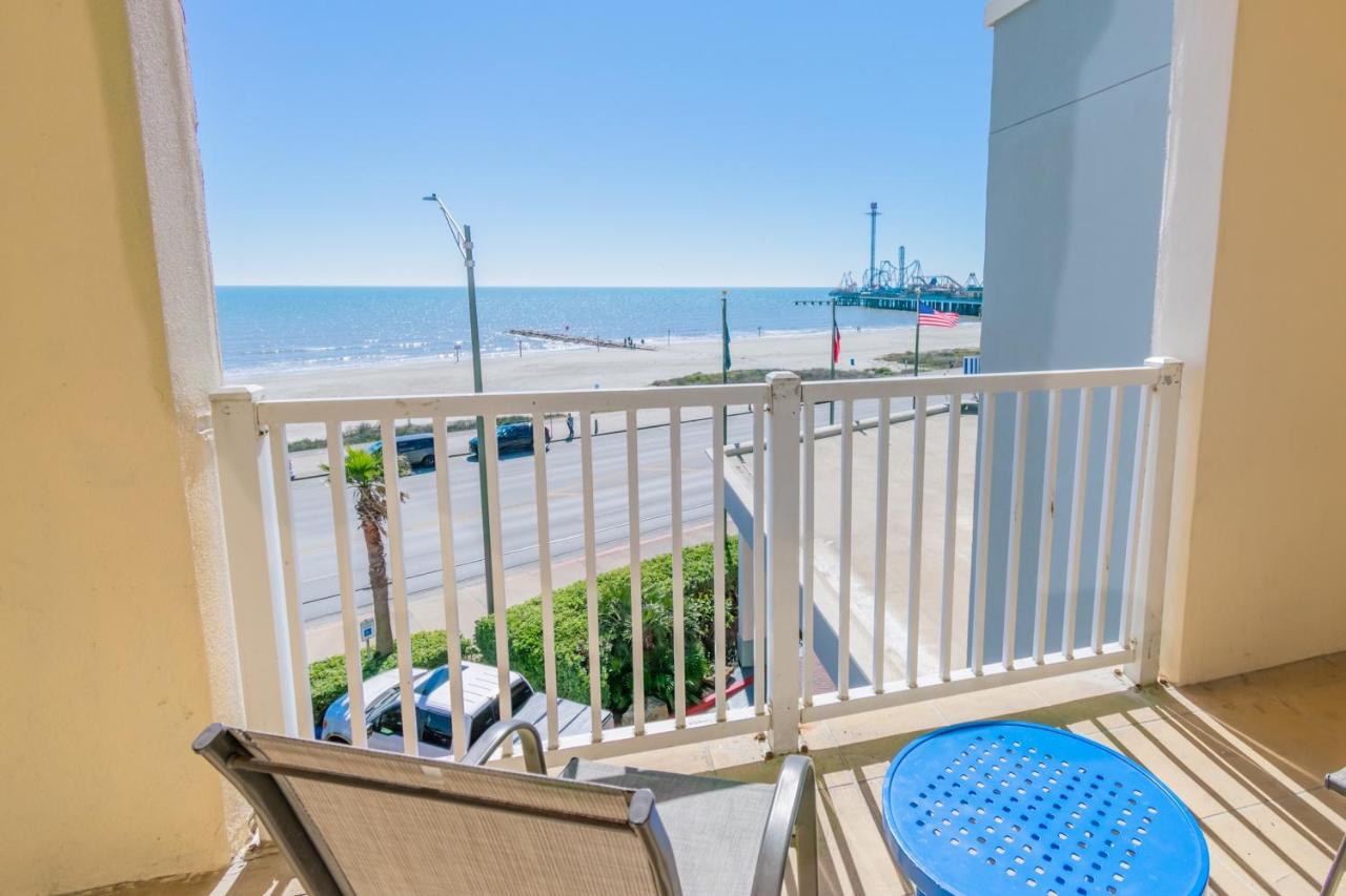 King Suite - Accessible/Non Smoking at Clarion Pointe Galveston Seawall