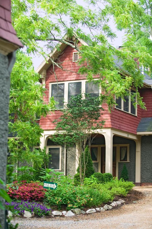 | 1900 Inn on Montford