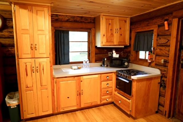 | Hope Alaska's Bear Creek Lodge