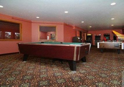  | Crown Choice Inn & Suites Lakeview and Waterpark