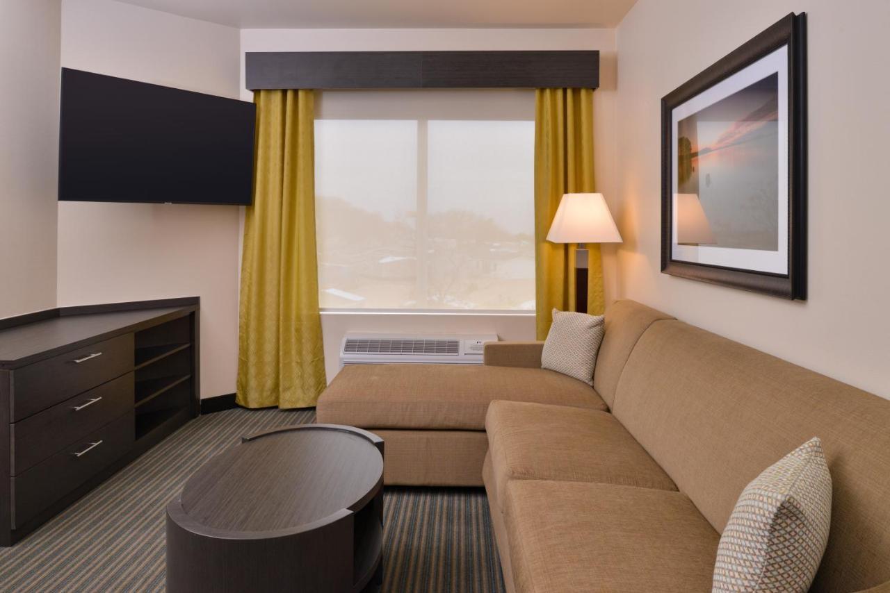 One-Bedroom King Suite - Non-Smoking at Candlewood Suites Austin Airport by IHG