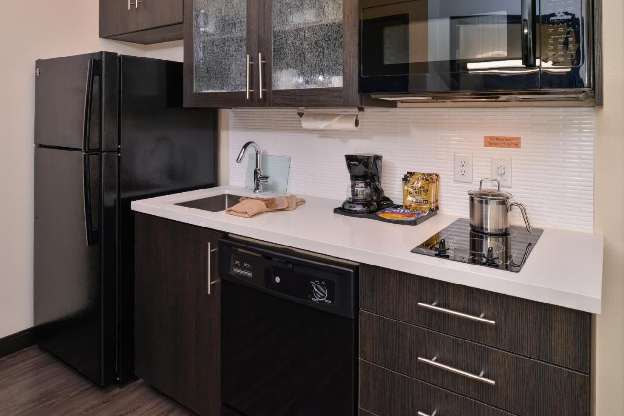 King Studio Suite - Non-Smoking at Candlewood Suites Austin Airport by IHG