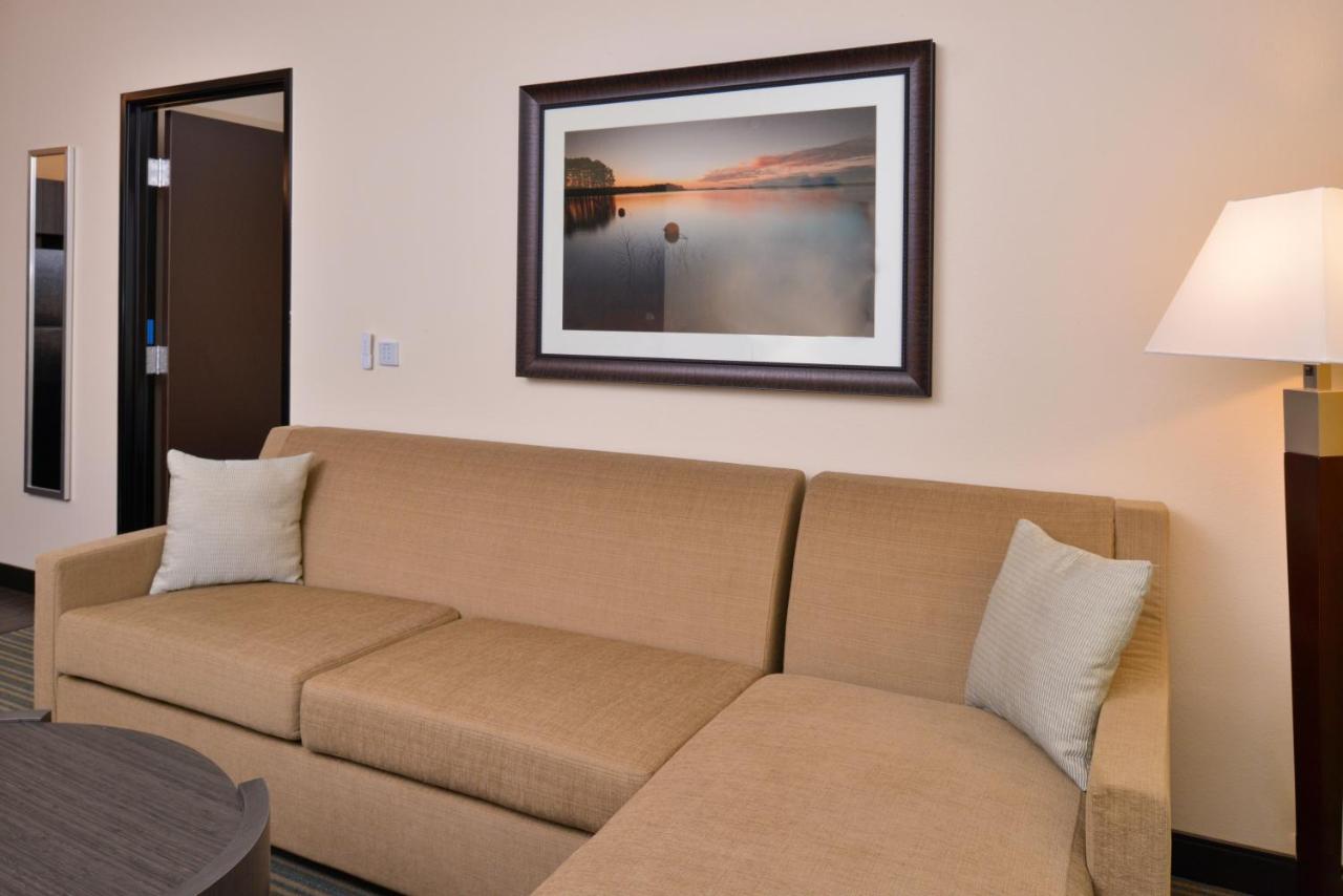 One-Bedroom King Suite - Non-Smoking at Candlewood Suites Austin Airport by IHG