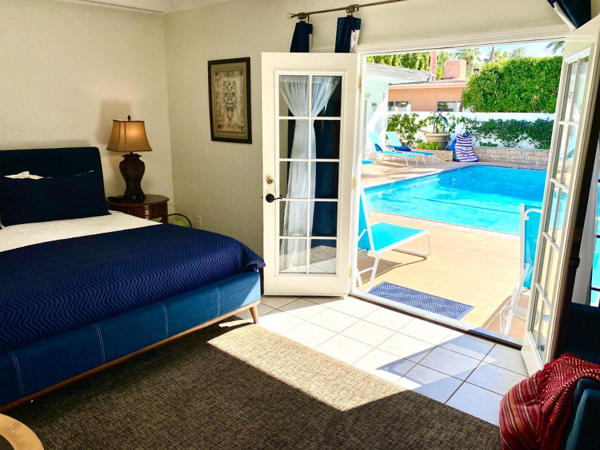  | Old Ranch Inn - Adults Only 21 & Up