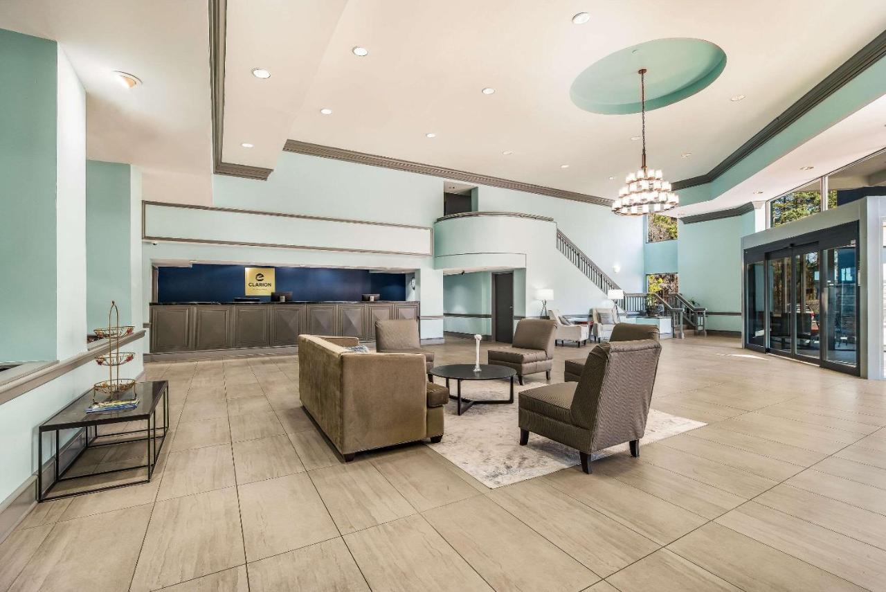 Rodeway Inn & Suites