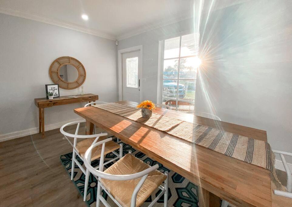 | 5BR Pool+Ping Pong+Gazebo+BBQ+AirHockey -Sleeps 17
