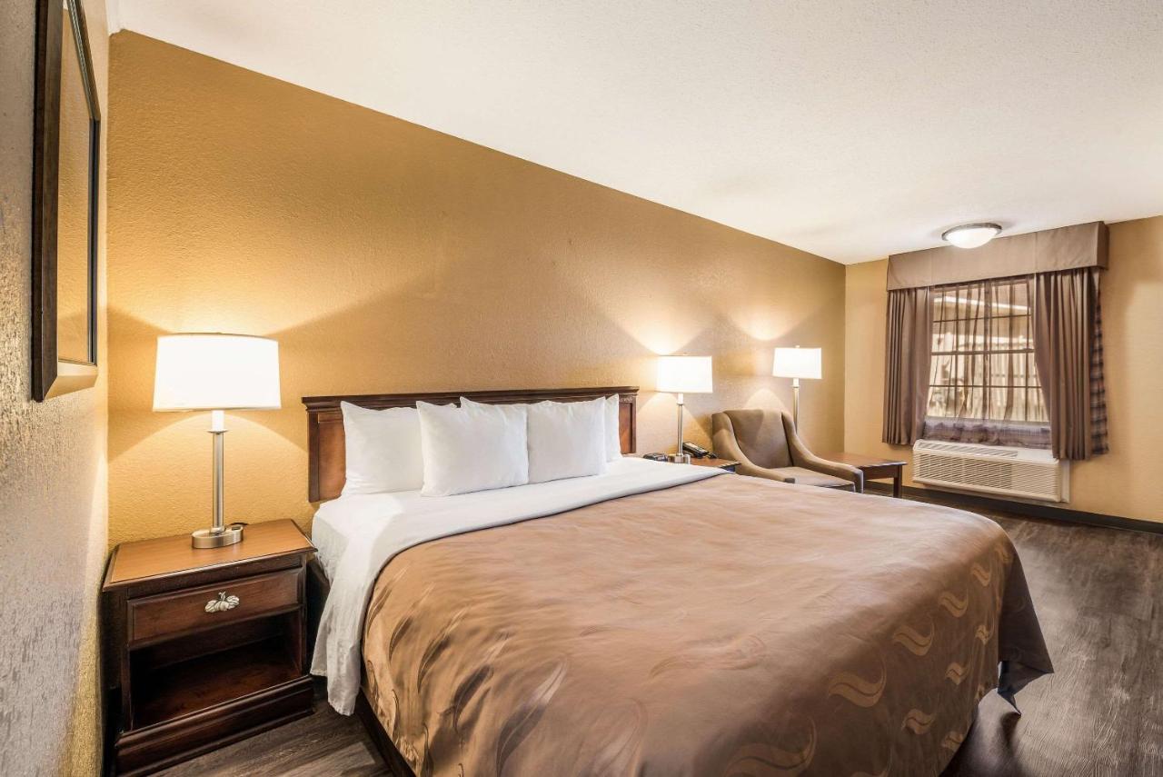 King Room - Non-Smoking at Quality Inn Arkadelphia - University Area