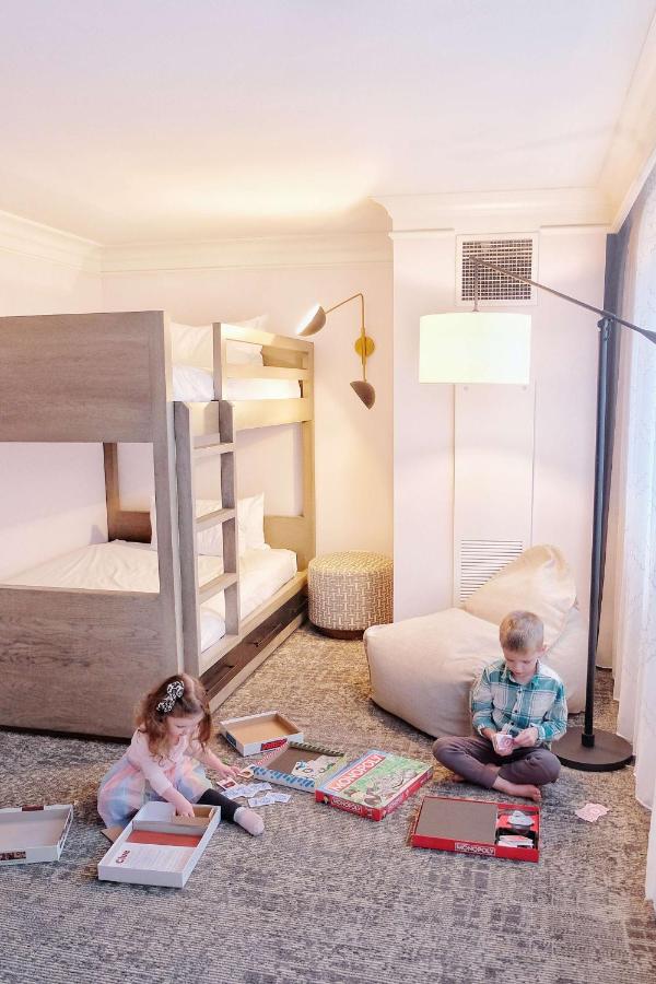 Junior Suite Family at The Royal Sonesta Chicago Downtown