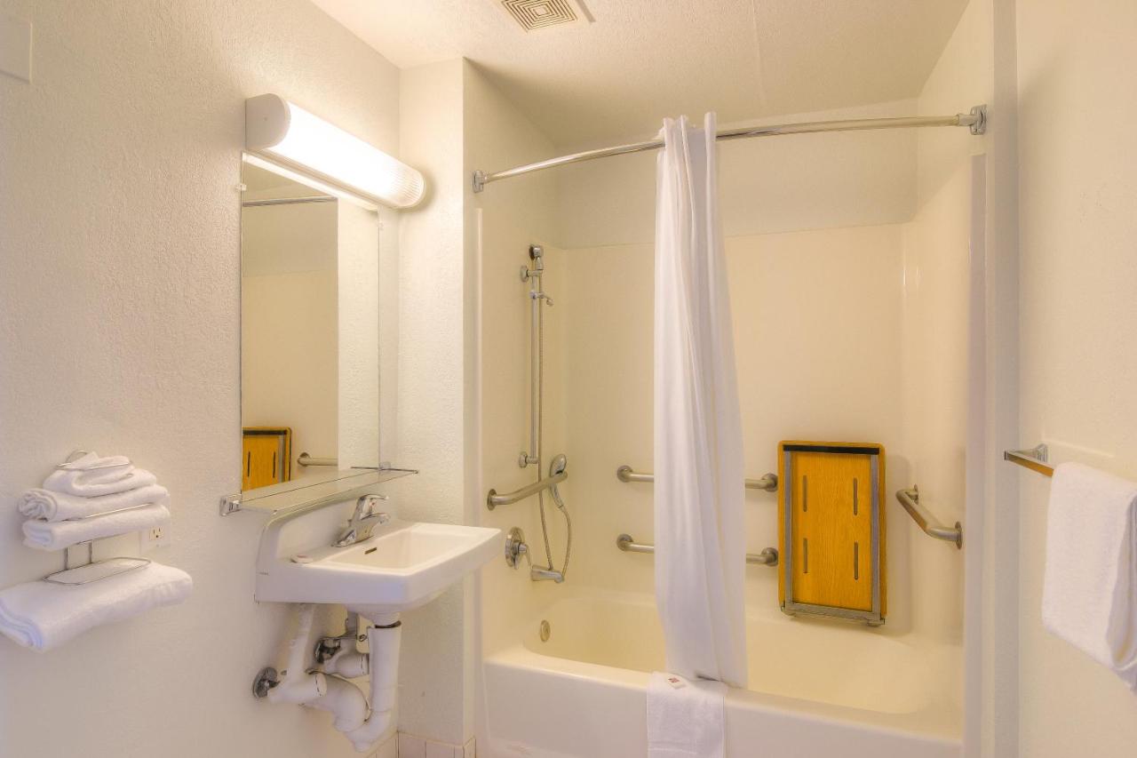 | Motel 6-Sepulveda, CA - Los Angeles - Van Nuys - North Hills