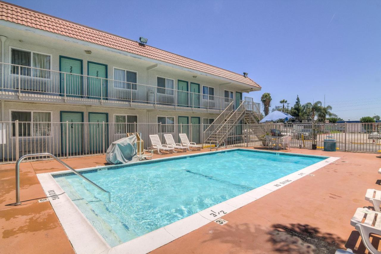 | Motel 6-Sepulveda, CA - Los Angeles - Van Nuys - North Hills