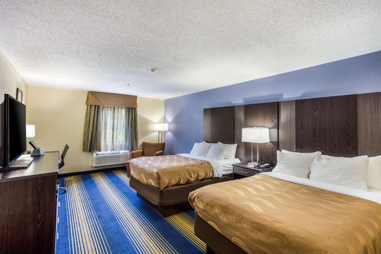 Standard Double Room with Two Double Beds - Non Smoking at Quality Inn Charleston South