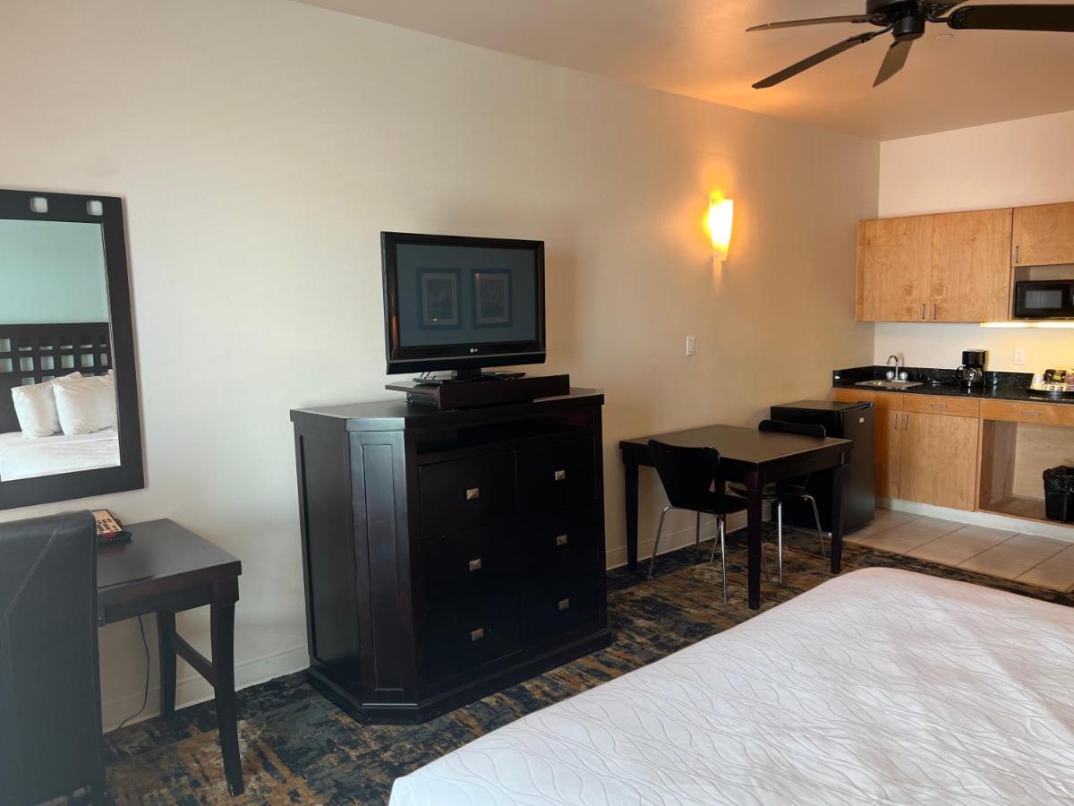 King Suite with Sofa Bed at Sunchase Inn & Suites