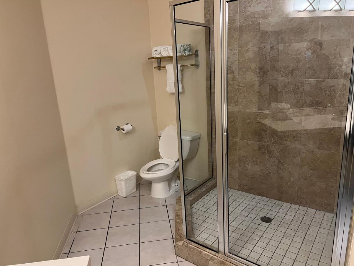 King Suite with Sofa Bed at Sunchase Inn & Suites
