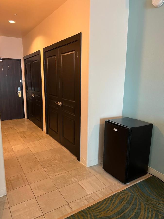 King Suite with Sofa Bed at Sunchase Inn & Suites