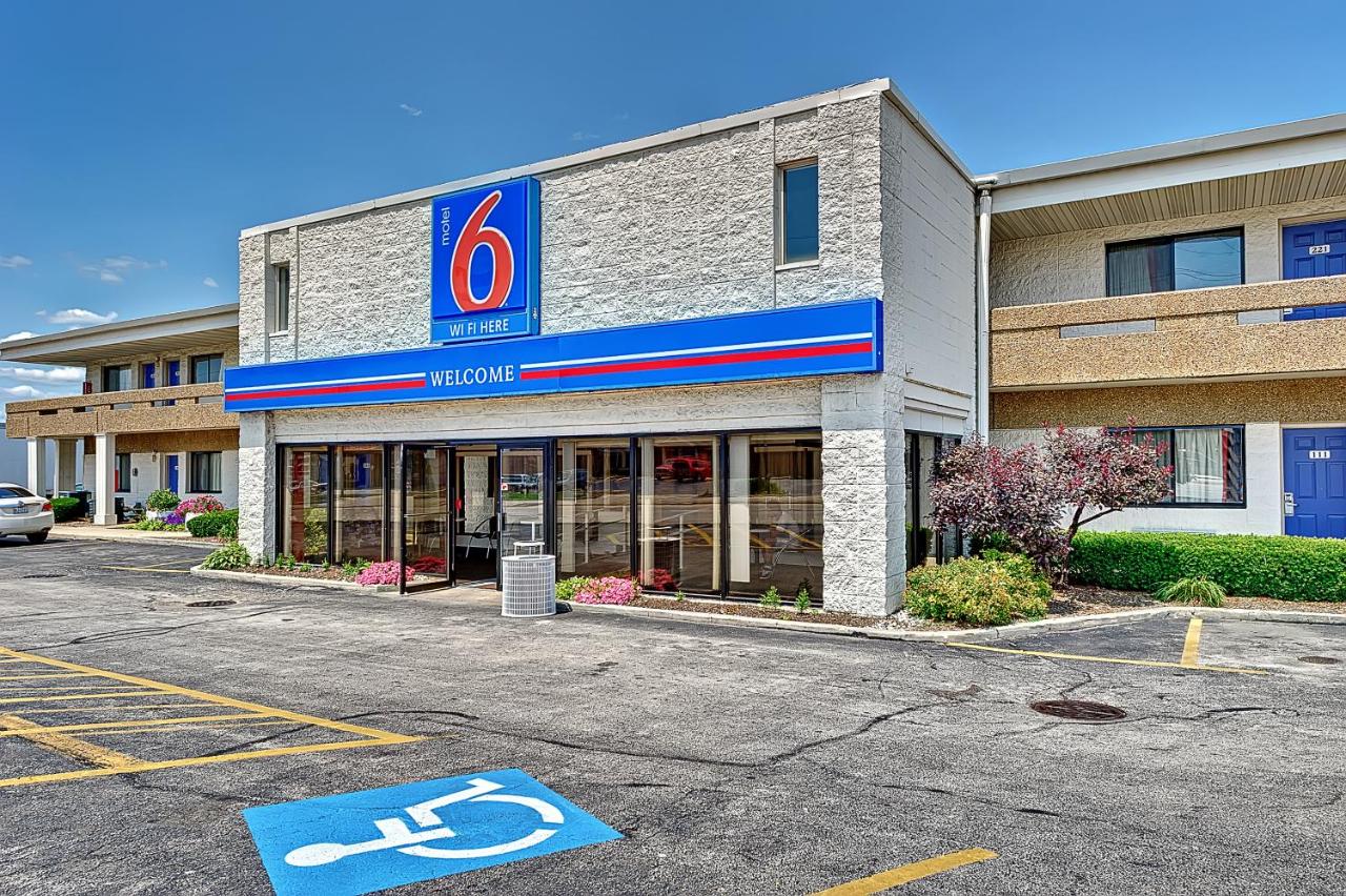 | Motel 6-Villa Park, IL - Chicago West