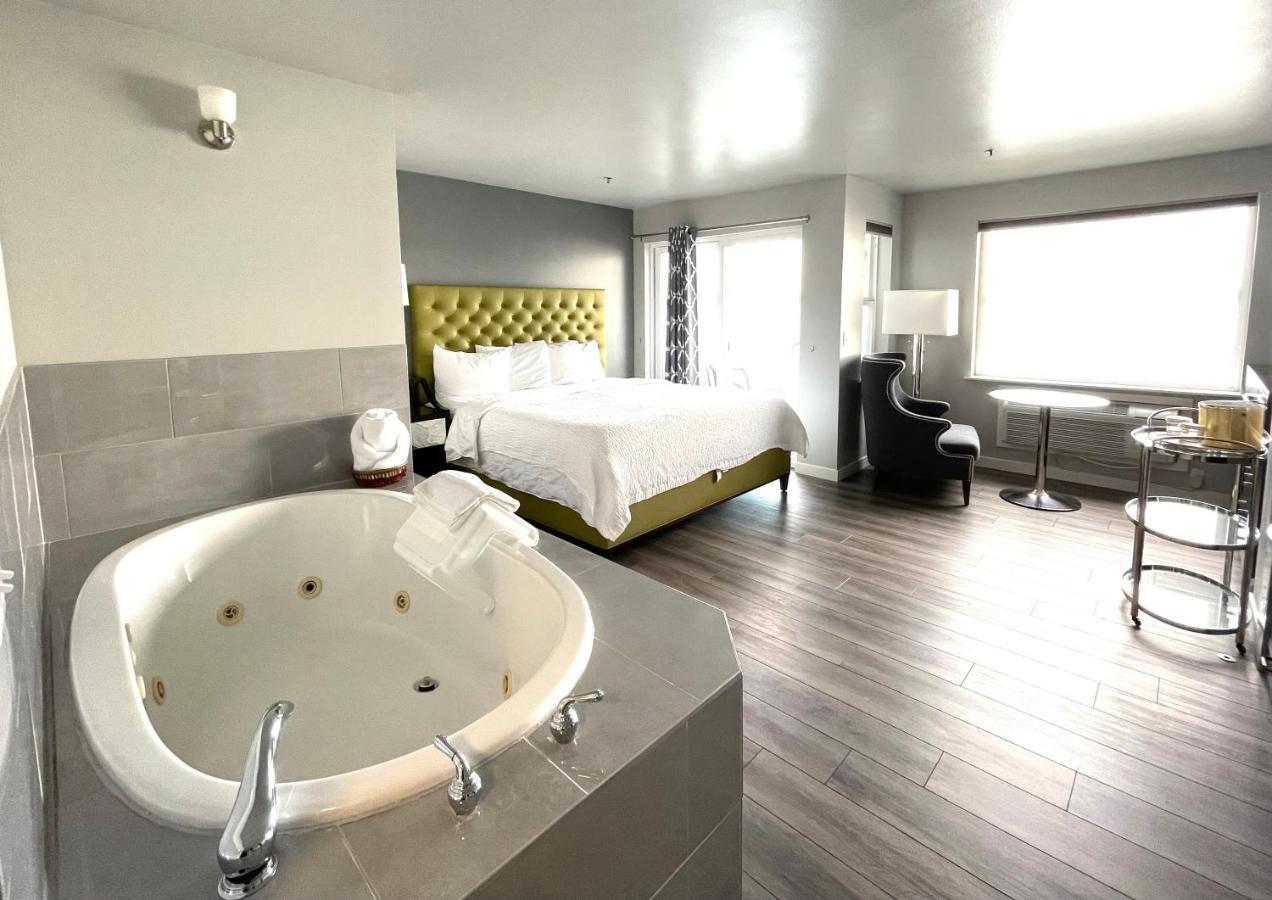 Premium King Room at Tides Inn & Suites