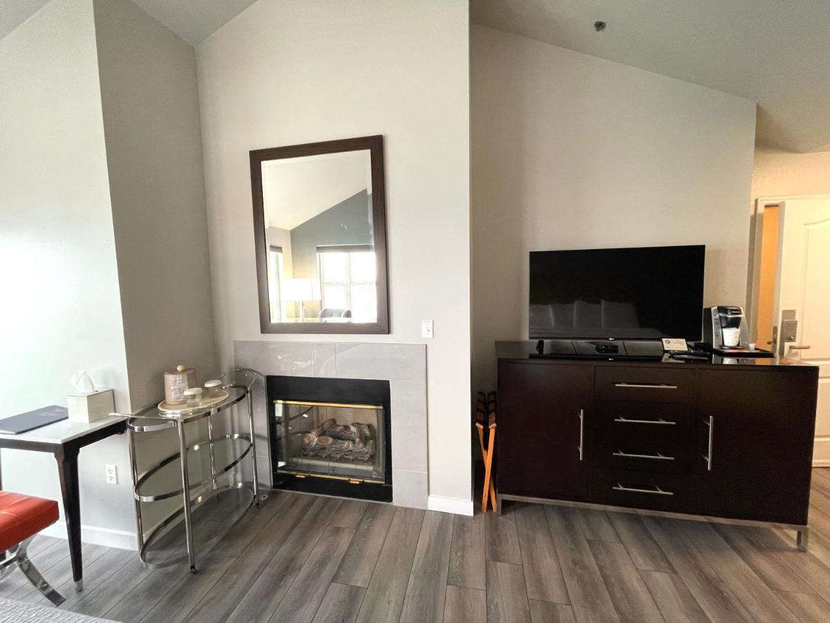 Premium Double with Two Full Beds at Tides Inn & Suites