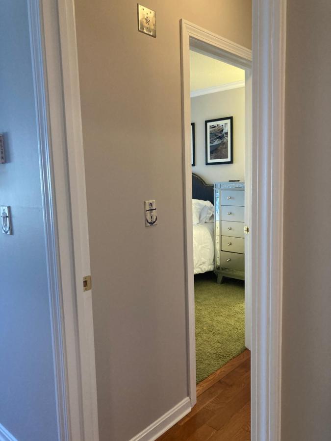 | Lovely Condo on Golf Course with Country Club