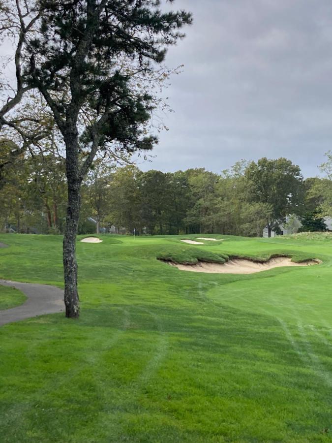 | Lovely Condo on Golf Course with Country Club