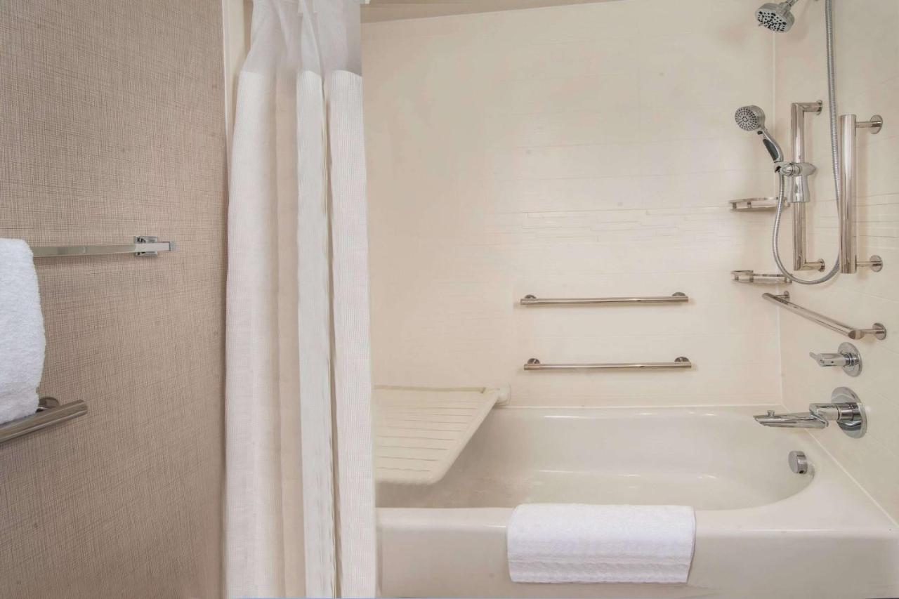 | Sonesta ES Suites Baltimore BWI Airport