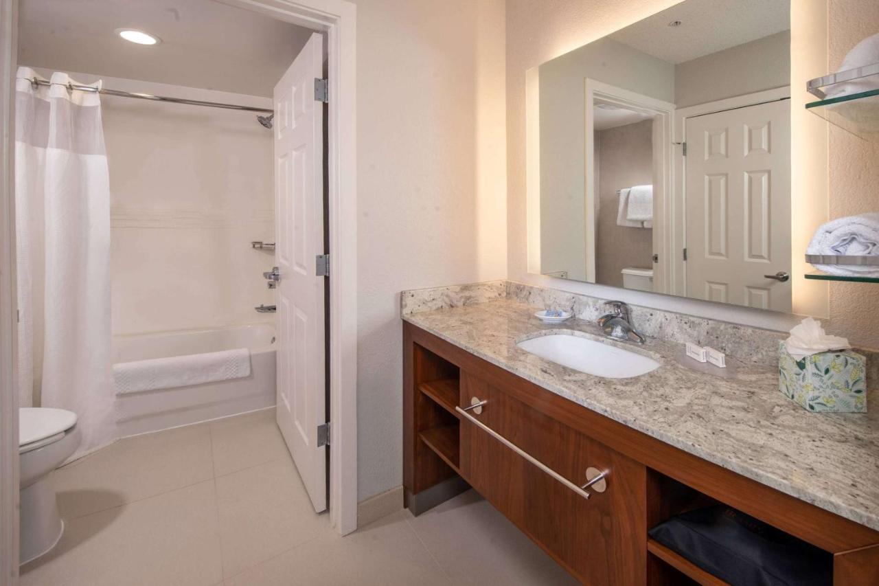 | Sonesta ES Suites Baltimore BWI Airport