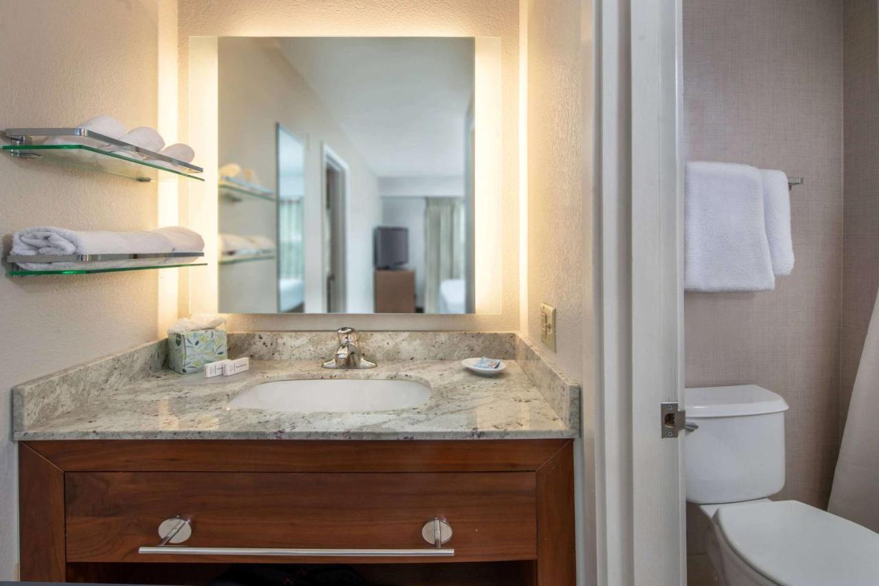 | Sonesta ES Suites Baltimore BWI Airport