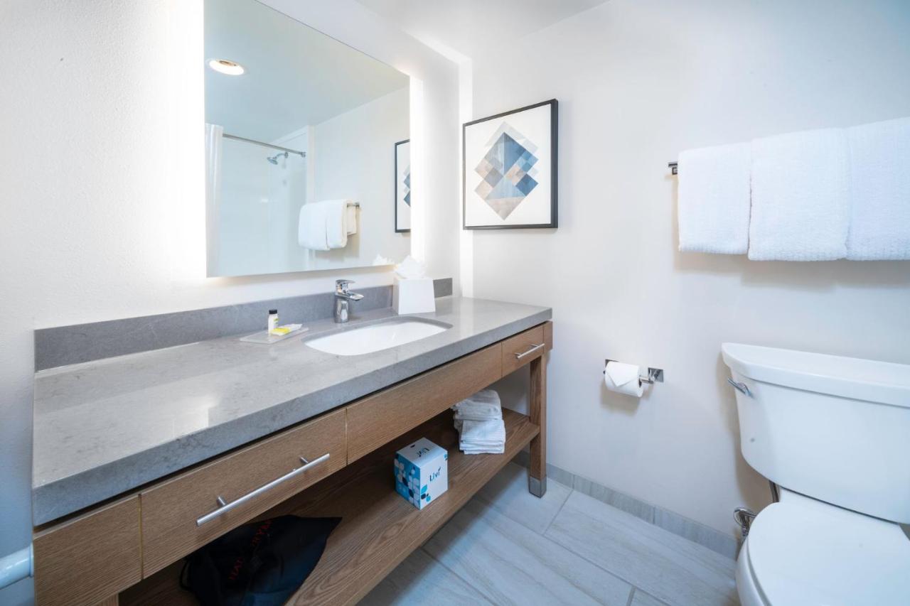  | Candlewood Suites Charleston – Mt. Pleasant, an IHG Hotel