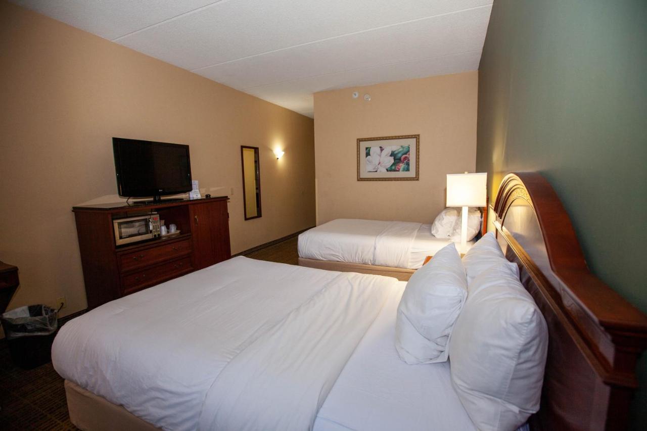 Deluxe Double Room with Two Double Beds - Non-Smoking at Baymont by Wyndham Knoxville/Cedar Bluff