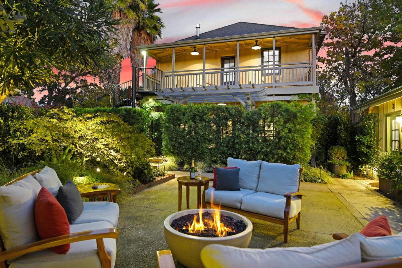 | Bungalows 313
