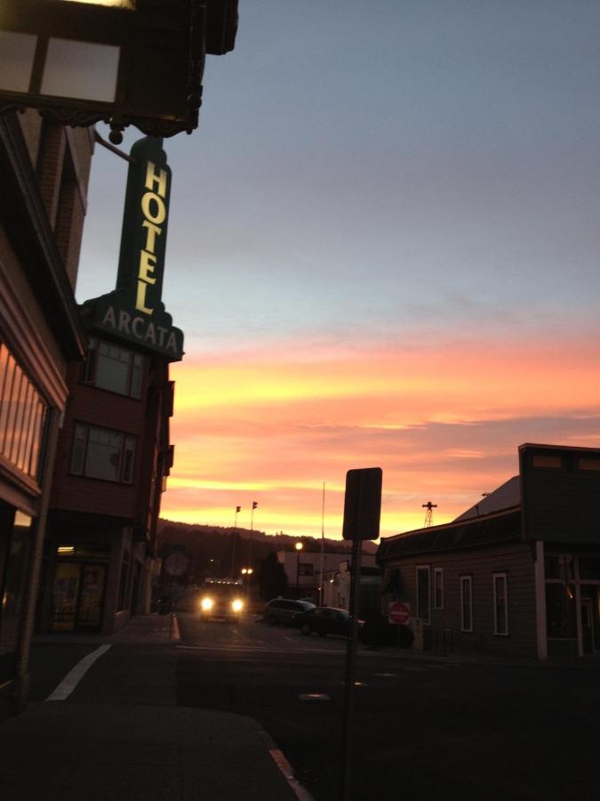| Hotel Arcata