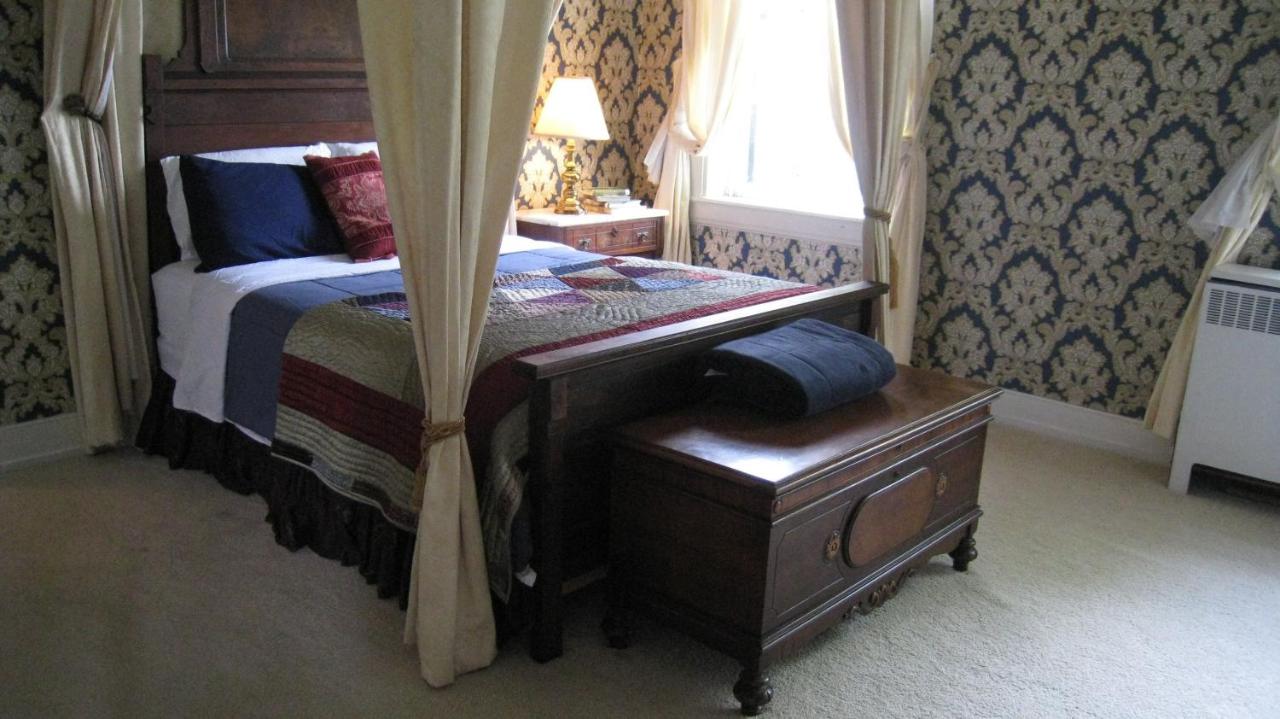  | Allegheny Street Bed & Breakfast