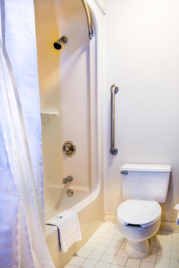 | The View Inn & Suites