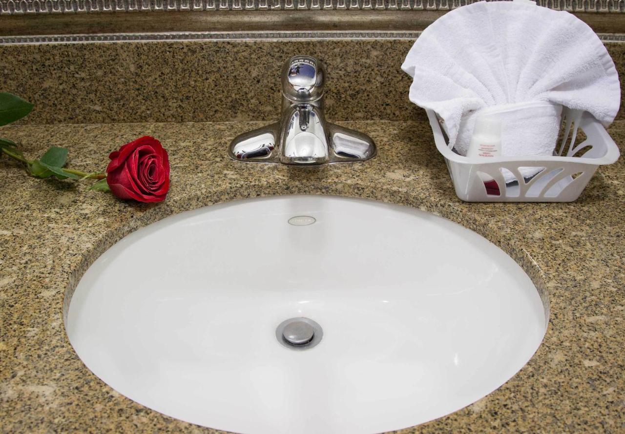  | Regency Inn in Los Angeles