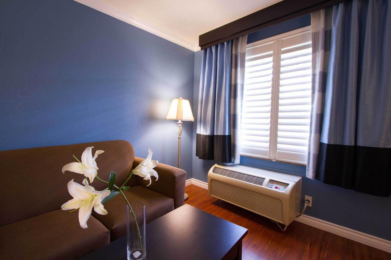  | Regency Inn in Los Angeles