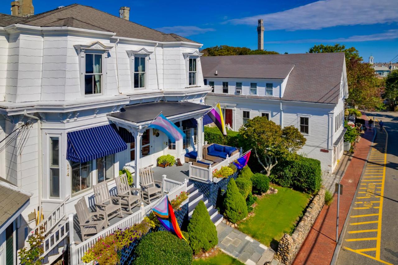 | Brasswood Inn
