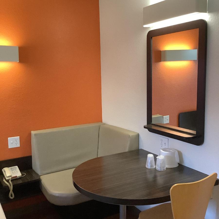  | Carlsbad Village Inn