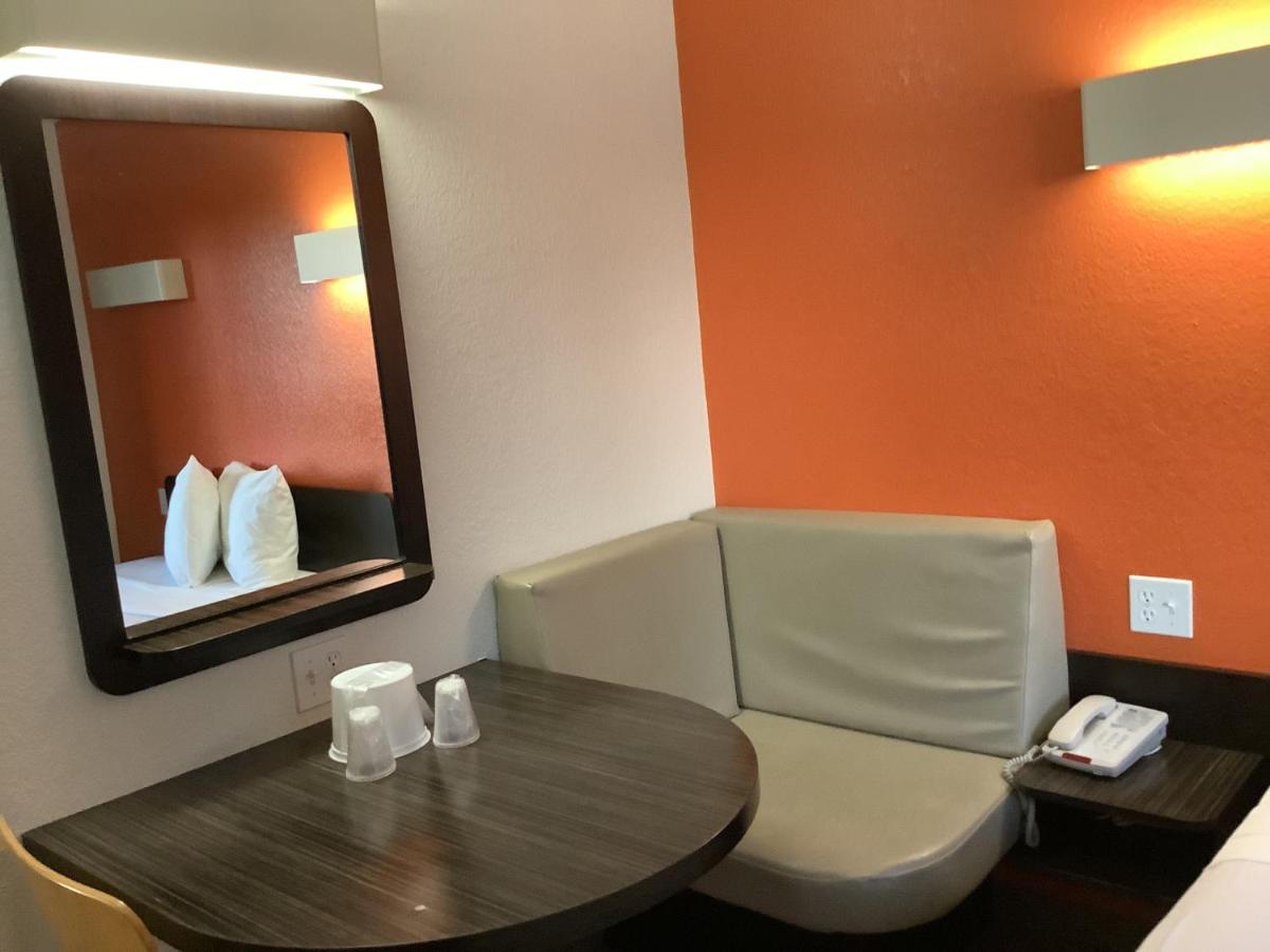 | Carlsbad Village Inn