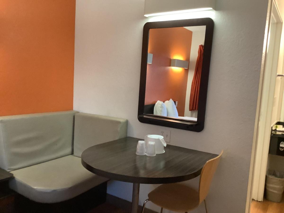  | Carlsbad Village Inn