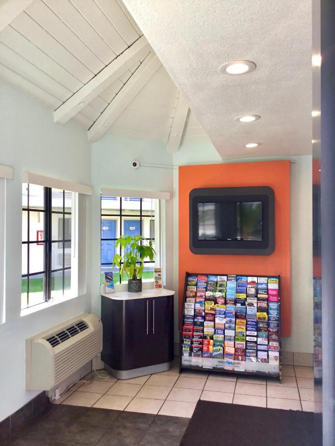  | Carlsbad Village Inn